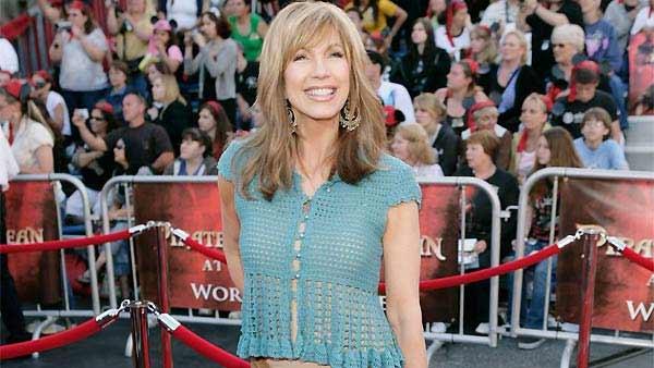 'Dancing With the Stars' Season 4 contestant Leeza Gibbons has been promoting her cosmetics line, Sheer Cover and also created a scrapbooking line called Gibbons Legacies.