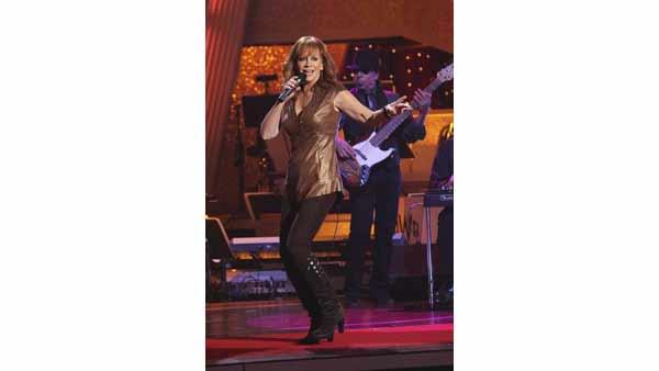 Country Superstar Reba McEntire performs on the results show of week three of 'Dancing With the Stars.'