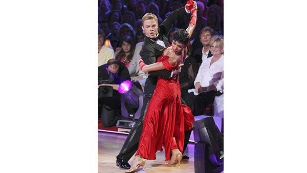 Singer Nicole Scherzinger and partner Derek Hough perform on week five of 'Dancing With the Stars,' Monday April 19, 2010. The judges gave the couple 29 points out of 30.