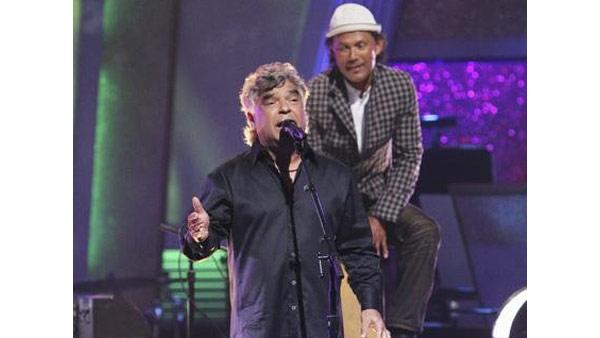 The Gipsy Kings perform as pros Tony, Cheryl, Dmitry and Kym accompanied them on the dance floor in a Paso Doble on 'Dancing With the Stars: The Results Show,' Tuesday May 11, 2010.