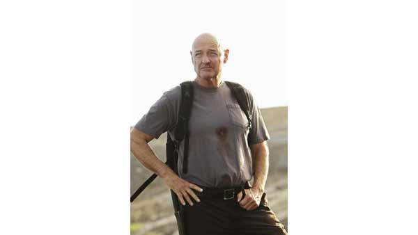 Oh Man in Black (Terry O'Quinn), we never even knew your name.