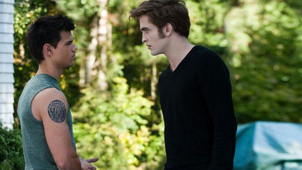 Jacob Black (Taylor Lautner) and Edward Cullen (Robert Pattinson)