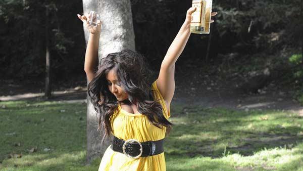 Nicole Polizzi, ('Snooki') from MTV reality show 'Jersey Shore' reenact a scenes from 'Twilight'.
