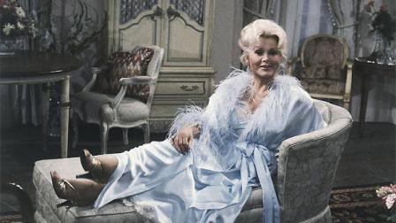 Zsa Zsa Gabor strikes a glamous pose during rehearsal for CBS-TV As The World Turns on Nov. 19, 1981 at Studio 52 at 402 E. 76th in New York.