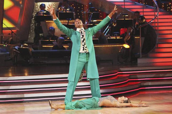 Rick Fox and Cheryl Burke perform a Quickstep on...