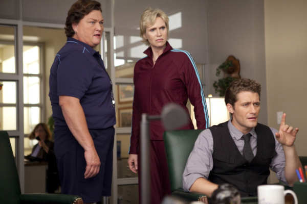 Coach Beiste (guest star Dot Jones, L), Will...