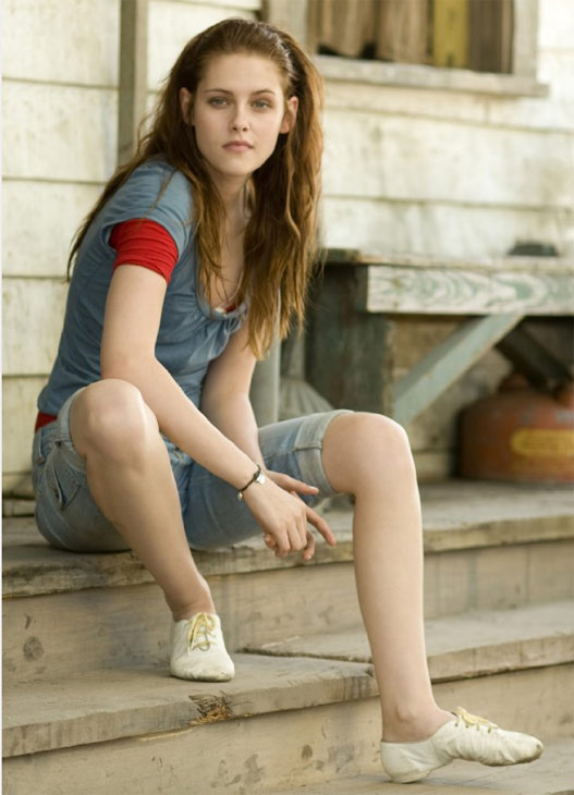 Her full name is Kristen Jaymes Stewart....