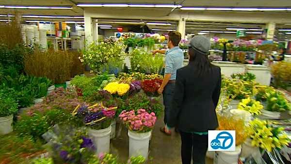 Looking to update your home but don't have much of a budget? Lifestyle expert Theodore Leaf of GinghamCottage.com took Eye on L.A. on an adventure around the city, including the Los Angeles Flower Market where flowers can be bought on the cheap.