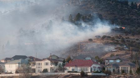 RENO WILDFIRE destroys at least 20 homes | abc7.