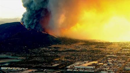 The Colby Fire, burning in the foothills above Glendora and Azusa, scorched more than 1,900 acres and burned several homes on Thursday, Jan. 16, 2014.