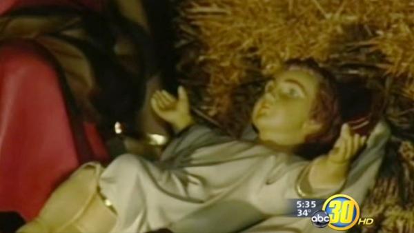 Travis AFB nativity scene, MENORAH can stay