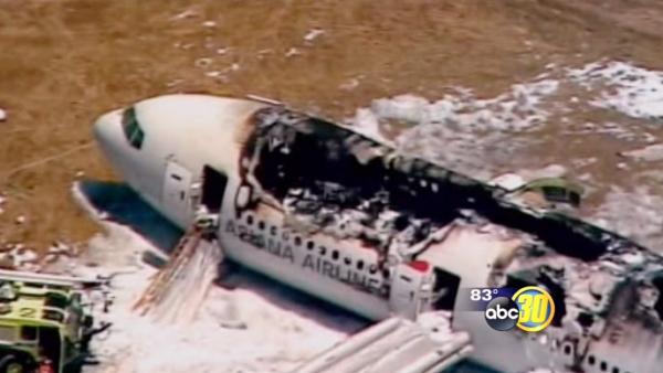 NTSB: Asiana flight tried to abort landing before crash, 2 deaths ID'd