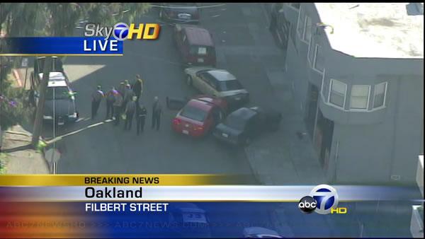 A shooting in Oakland left one woman dead and another critically injured.