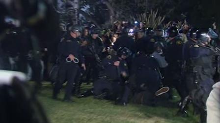 DOZENS OF OCCUPY PROTESTERS ARRESTED at Berkeley | abc30.com