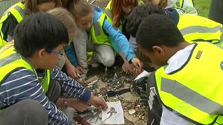Kids cleaning up Lake Merritt find jewelry