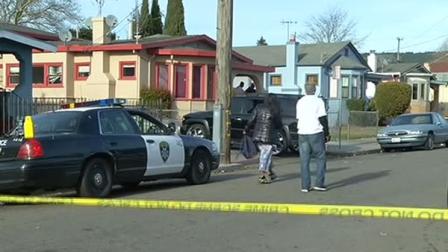 Oakland police investigate shooting that injured 8-year-old girl