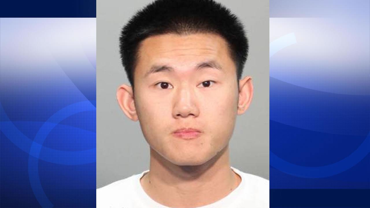 A teacher at San Leandro High School, Leon Chang, has been charged with allegedly having a sexual relationship with a minor. - 9507758_1280x720