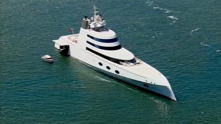 A $300 million, 390 foot yacht owned by a Russian billionaire Andrey Melnichenko was spotted near Sausalito in the Bay.
