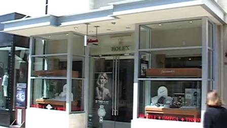 Three men robbed  a Corte Madera jewelry store at gunpoint Saturday morning.