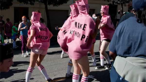 Participants dressed in costumes take place in the 98th Bay to Breakers 12K run in San Francisco on May 17, 2009. (Photo courtesy of Potential Past/Flickr)