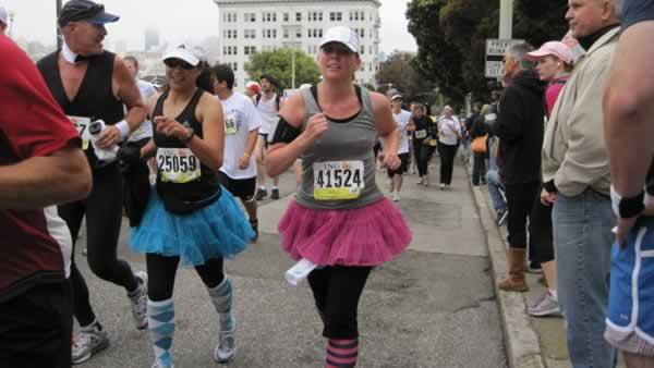Bay to Breakers 2010, San Francisco, #B2B2010, runners, race, Hayes Street Hill