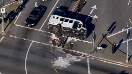 Van crash in San Francisoc