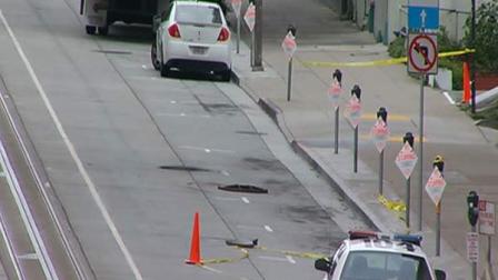 A PG&E manhole exploded in San Franciscos financial district Saturday morning