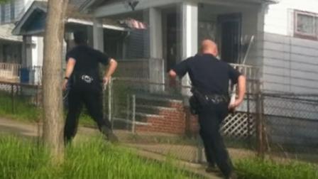 Cleveland officers rush in to rescue kidnapped women