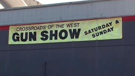 Sign for the Crossroads of the West gun show