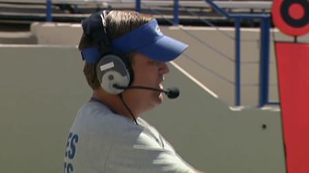 SJSU football coach Mike MacIntyre