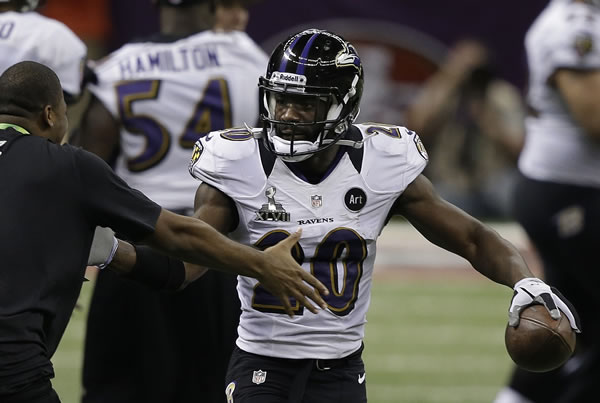Baltimore Ravens safety Ed Reed (20) celebrates...