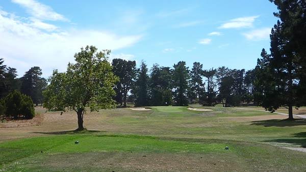 Pajaro-Valley--161-180-yard-par-3-11th