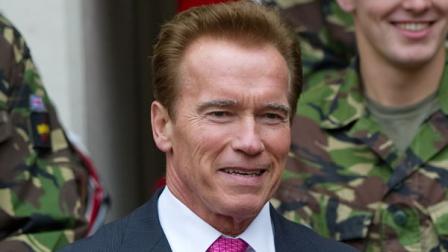 Schwarzenegger rips some Republicans over pensions