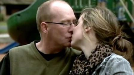California teen ends romance with former teacher