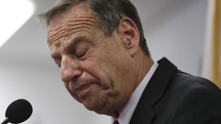 San Diego Mayor Bob Filner pauses as he speaks during a news conference at city hall Friday, July 26, 2013, in San Diego.