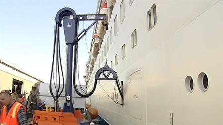 cruise ship