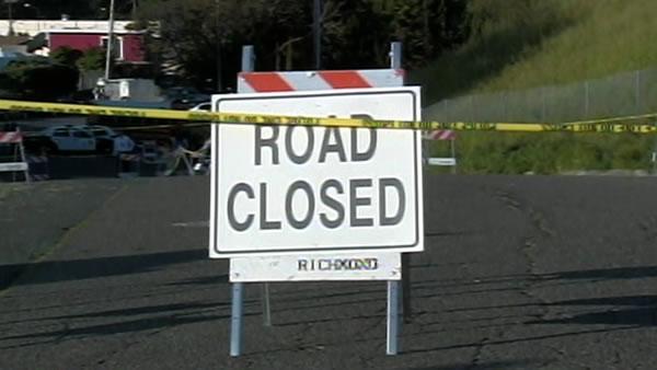 Giant sinkhole swallows up cars in Richmond
