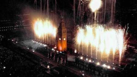 Fireworks explode over the San Francisco Bay and Ferry Building to signal the New Year in San Francisco, Jan. 1, 2000.