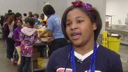 Jhordan Davis held her 11th birthday party at the Houston Food Bank.