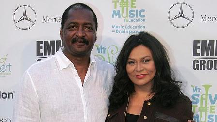 Matthew Knowles and Tina Knowles arrive at the VH1 Save The Music Foundation Summer of Soul Concert in Watermill, N.Y., Friday, July 18, 2008. (AP Photo/Ed Betz)