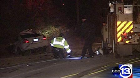 Flashing+Truck+Driver+Pics The woman driving the car was killed, but the CenterPoint Energy truck
