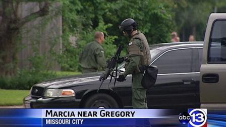 A SWAT standoff ended peacefully Saturday after a man pulled a gun on his mother in Missouri City.