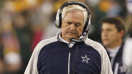 Dallas Cowboys head coach Wade Phillips reacts during the first half of an NFL football game against the Green Bay Packers Sunday, Nov. 7, 2010, in Green Bay, Wis. (AP Photo/Jeffrey Phelps)