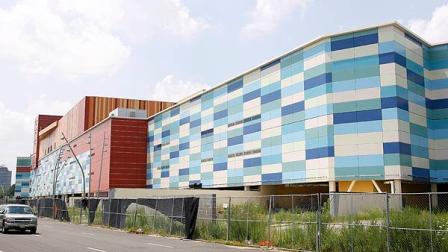 Unfinished retail and entertainment complex Xanadu