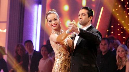 Dancing with the Stars celebrated American Week as all eight remaining couples strutted their stuff to classic American themed songs, on the ABC Television Network. (ABC/ADAM TAYLOR)