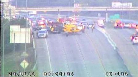 Stalled medical chopper keeps Gulf Fwy closed after accident