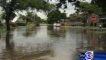 Some southeast Houston residents are frustrated over seeing pictures like this in their neighborhood