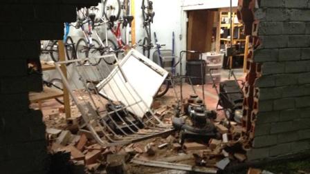 Police say crooks crashed a truck into the side of a southeast Houston shop.