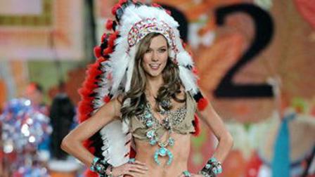 A model walks the runway during the 2012 Victorias Secret Fashion Show on Wednesday Nov. 7, 2012 in New York. The show will be Broadcast on Tuesday, Dec. 4 (10:00 PM, ET/PT) on CBS. (Photo by Evan Agostini/Invision/AP)