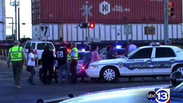 Midland begins recovery after train crash | abc13.